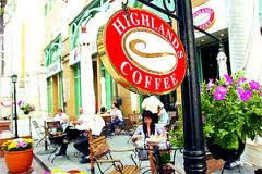 Highlands Coffee - Phú Sơn Việt - Công Ty TNHH Thiết Bị Khoa Học Và Dịch Vụ Phú Sơn Việt